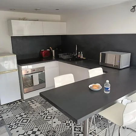 30 M2 Neuf + Terrasse *